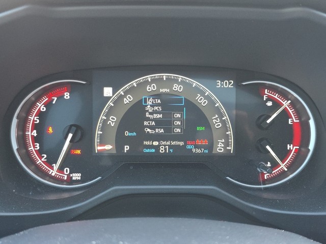 2025 Toyota RAV4 XLE FWD image 37