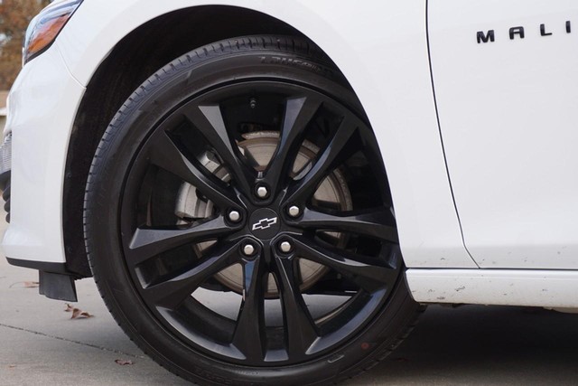 2023 Chevrolet Malibu LT FWD image 15