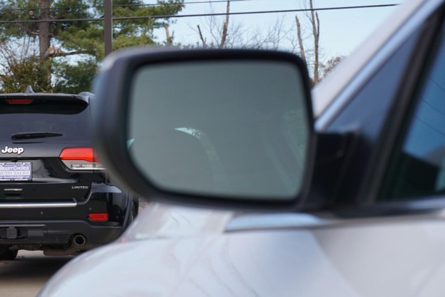 2023 Chevrolet Malibu LT FWD image 16