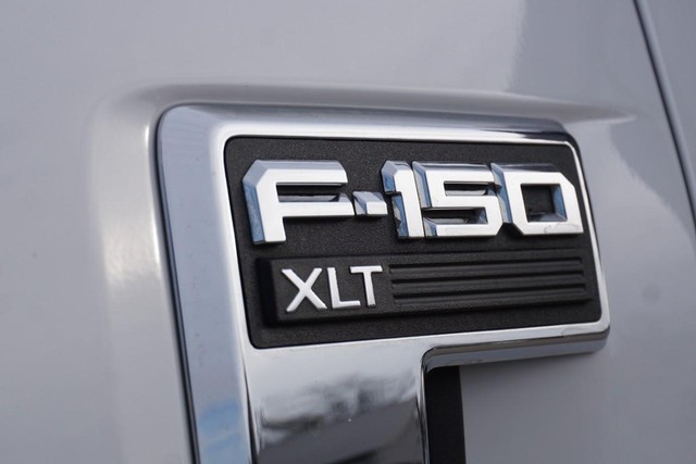 2023 Ford F-150 4WD XLT SuperCrew image 11