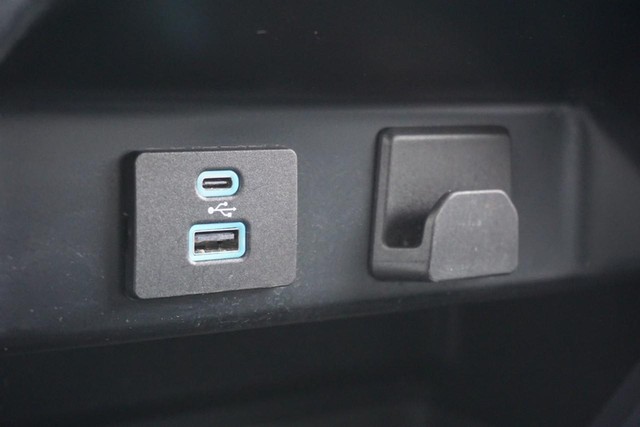 2023 Ford F-150 4WD XLT SuperCrew image 40