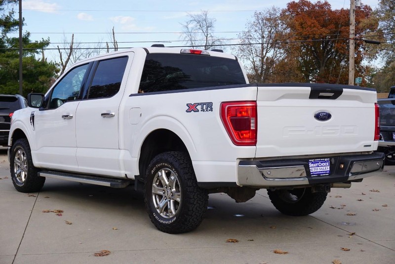 Ford F-150 Vehicle Full-screen Gallery Image 05