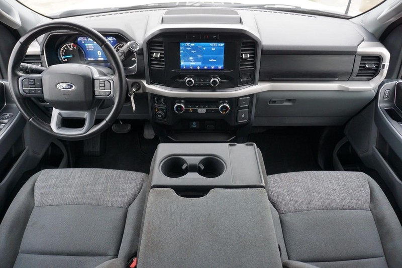 Ford F-150 Vehicle Full-screen Gallery Image 27