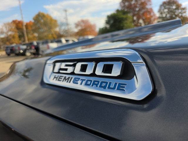 2023 Ram 1500 Big Horn Crew Cab 4WD image 16