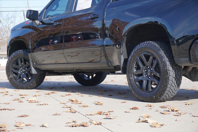 2021 Chevrolet Silverado 1500 4WD LT Trail Boss Crew Cab image 14