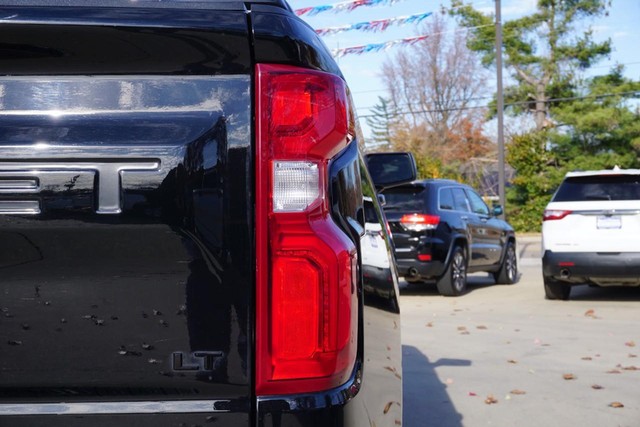 2021 Chevrolet Silverado 1500 4WD LT Trail Boss Crew Cab image 20