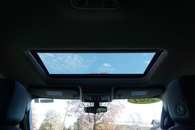 2021 Chevrolet Silverado 1500 4WD LT Trail Boss Crew Cab image 35