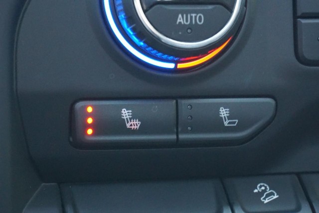 2021 Chevrolet Silverado 1500 4WD LT Trail Boss Crew Cab image 41