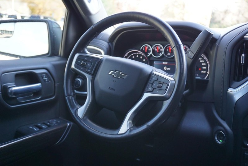 Chevrolet Silverado 1500 Vehicle Full-screen Gallery Image 33