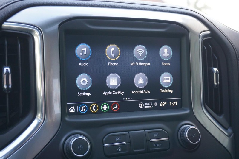 Chevrolet Silverado 1500 Vehicle Full-screen Gallery Image 39