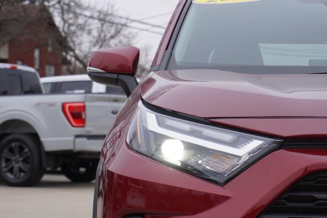 2024 Toyota RAV4 XLE FWD image 09