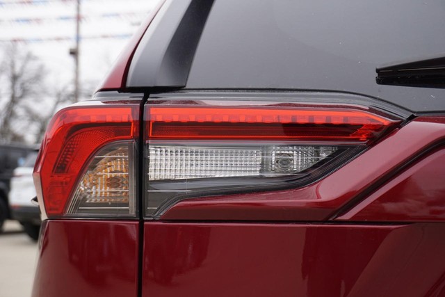 2024 Toyota RAV4 XLE FWD image 16