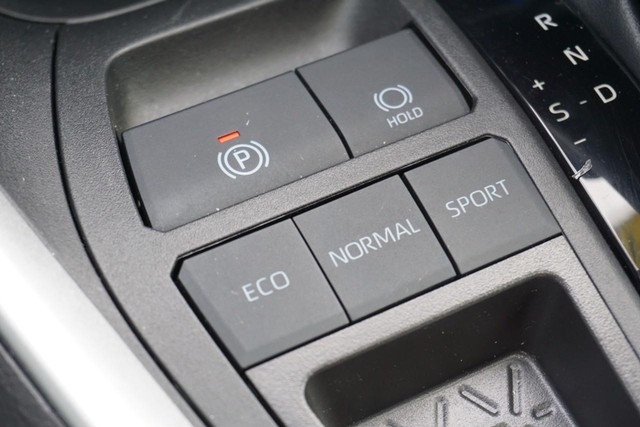 2024 Toyota RAV4 XLE FWD image 44