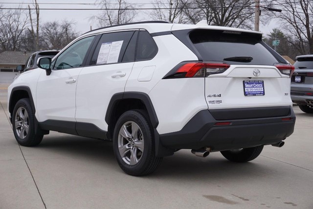 2024 Toyota RAV4 XLE FWD image 05