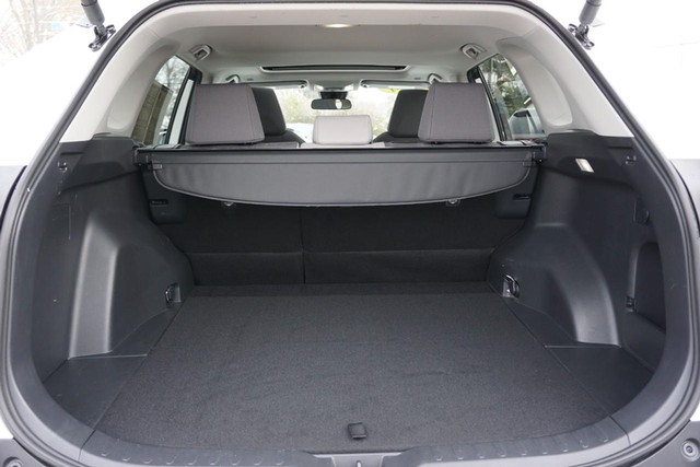 2024 Toyota RAV4 XLE FWD image 20