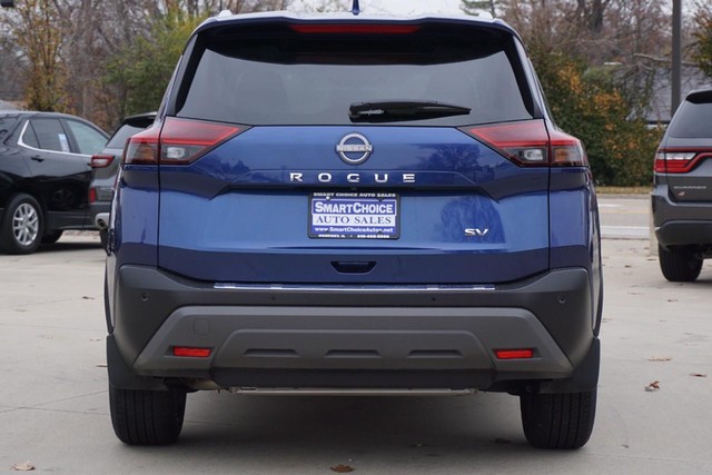 2023 Nissan Rogue SV photo 4