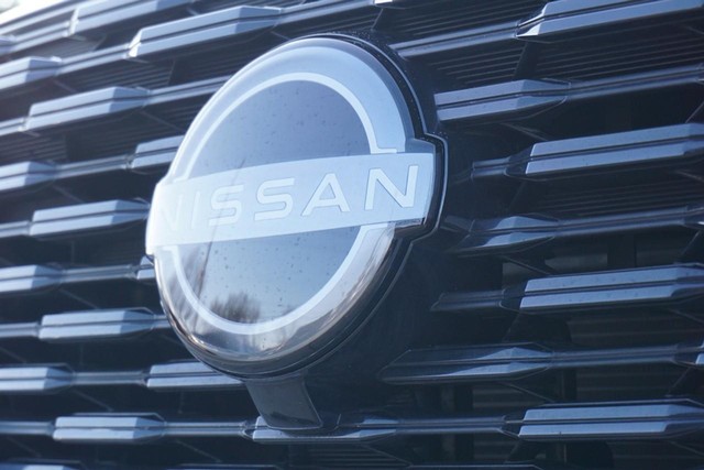 2023 Nissan Rogue SV Premium FWD image 11