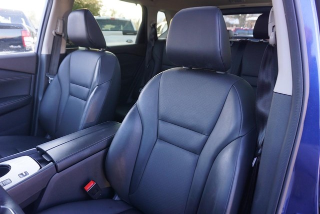 2023 Nissan Rogue SV Premium FWD image 23