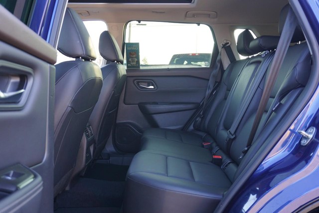 2023 Nissan Rogue SV Premium FWD image 24