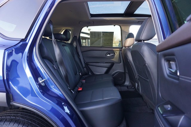 2023 Nissan Rogue SV Premium FWD image 26