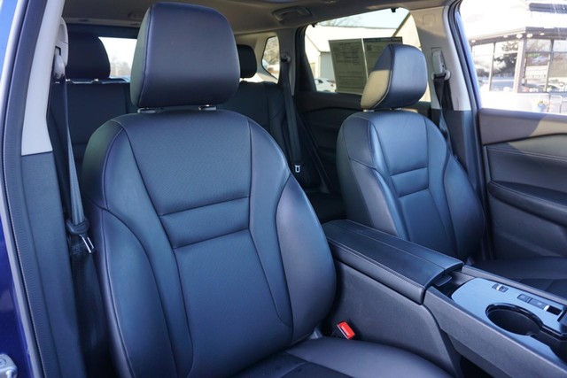 2023 Nissan Rogue SV Premium FWD image 29