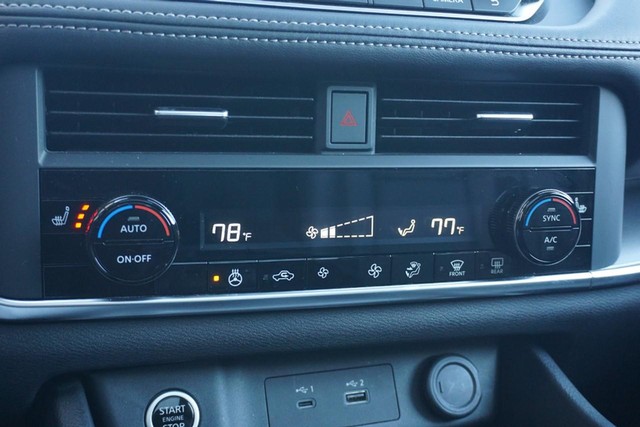 2023 Nissan Rogue SV Premium FWD image 39