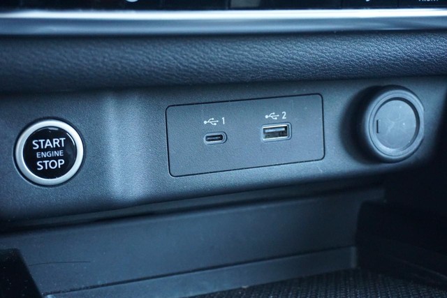 2023 Nissan Rogue SV Premium FWD image 41