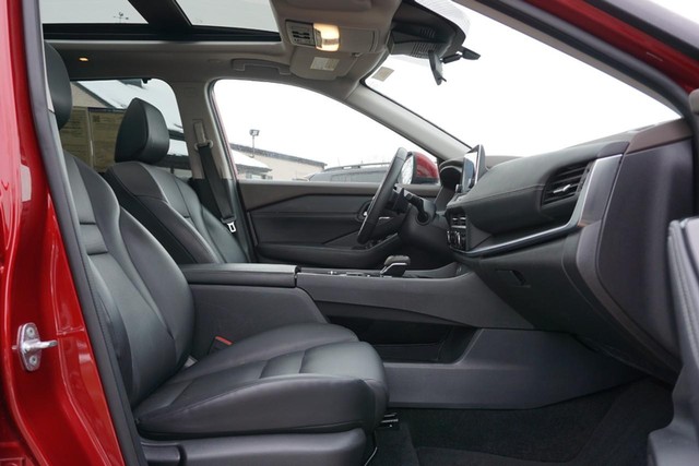 2023 Nissan Rogue SV Premium FWD image 28