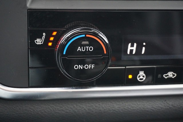 2023 Nissan Rogue SV Premium FWD image 42