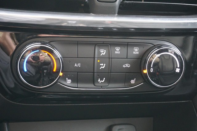 2024 Buick Encore GX ST FWD image 40