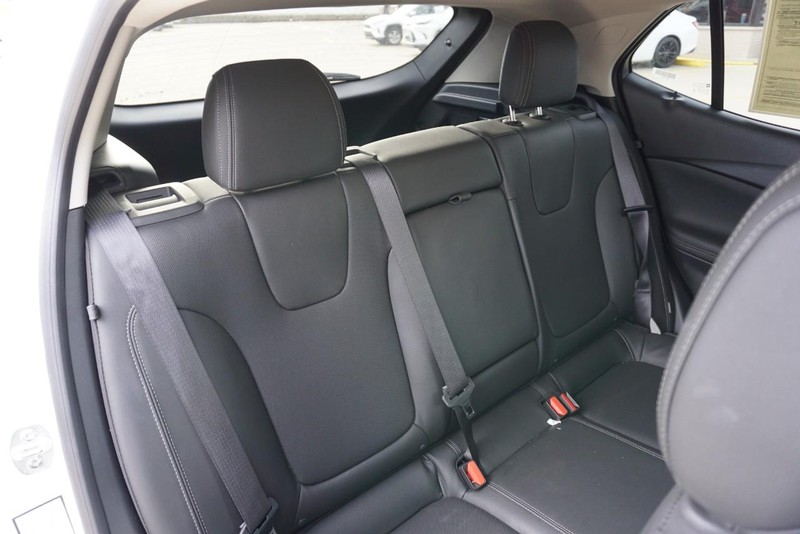 Buick Encore GX Vehicle Full-screen Gallery Image 27