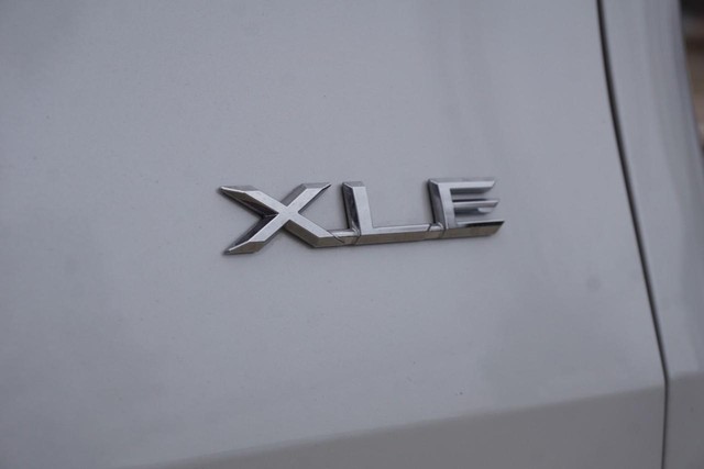 2025 Toyota Grand Highlander XLE FWD image 17