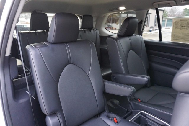2025 Toyota Grand Highlander XLE FWD image 26