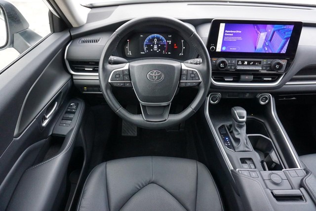 2025 Toyota Grand Highlander XLE FWD image 36