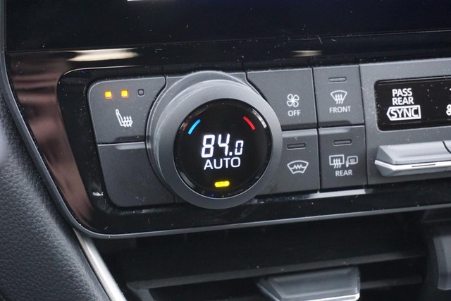 2025 Toyota Grand Highlander XLE FWD image 43