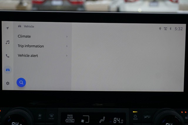 2025 Toyota Grand Highlander XLE FWD image 49