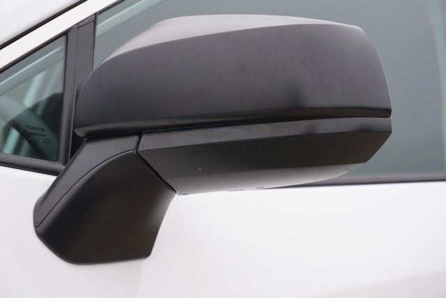 2025 Toyota RAV4 LE FWD image 12