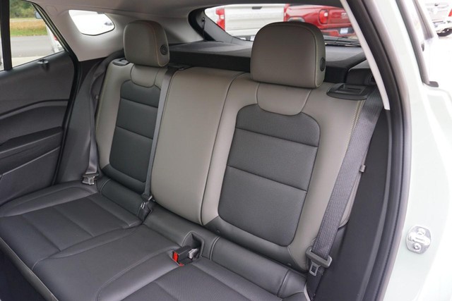 2025 Chevrolet Trax ACTIV image 28