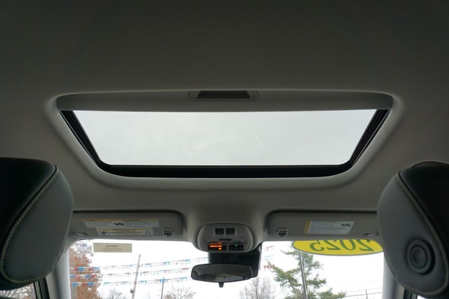 2025 Chevrolet Trax ACTIV image 37