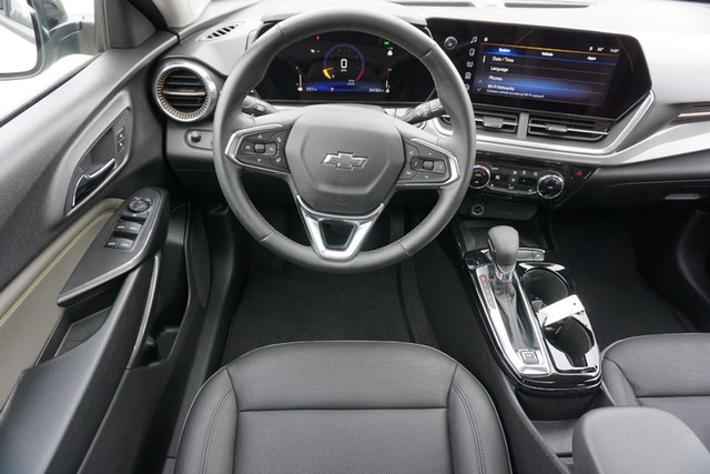 2025 Chevrolet Trax ACTIV image 38