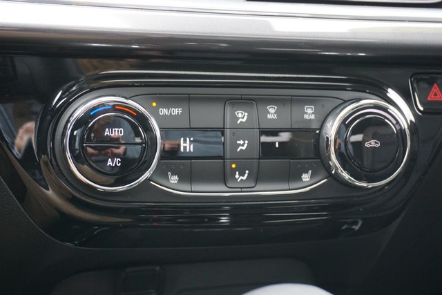 2025 Chevrolet Trax ACTIV image 44