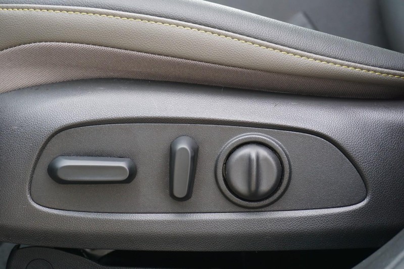 Chevrolet Trax Vehicle Full-screen Gallery Image 24