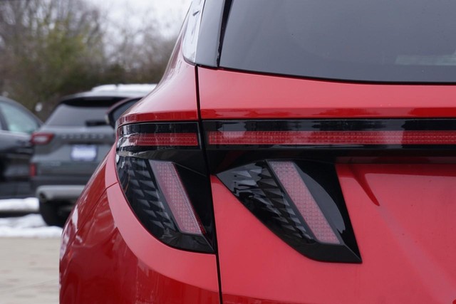 2022 Hyundai Tucson Limited FWD image 16