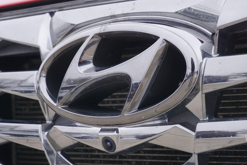 Hyundai Tucson Vehicle Full-screen Gallery Image 11