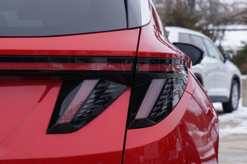 Hyundai Tucson Vehicle Full-screen Gallery Image 17