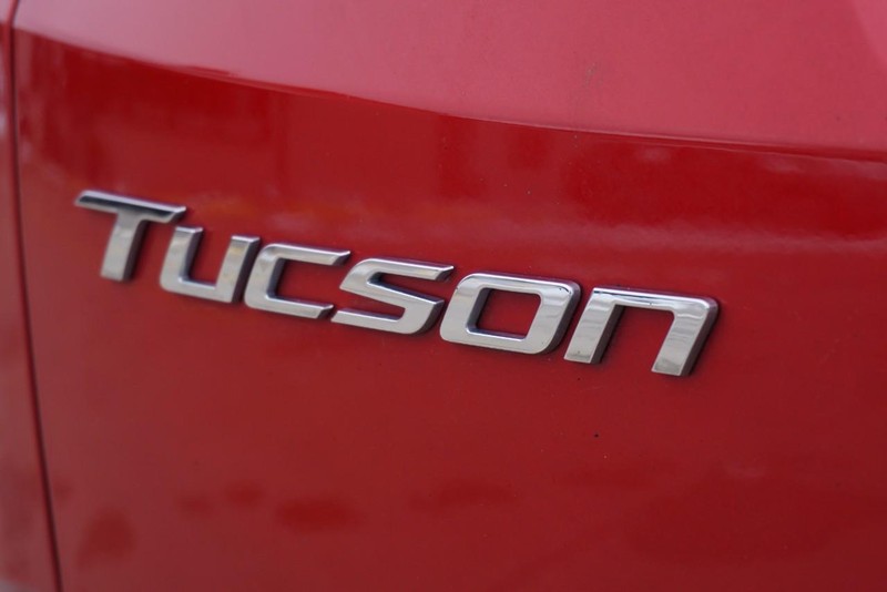Hyundai Tucson Vehicle Full-screen Gallery Image 18