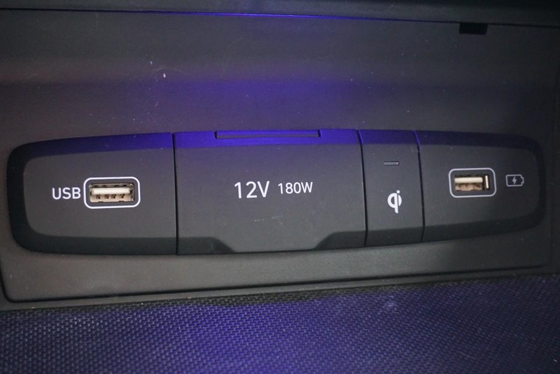 Hyundai Tucson Vehicle Full-screen Gallery Image 45