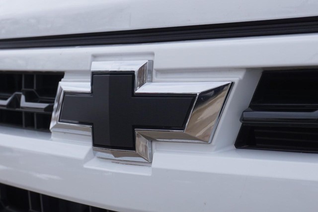 2023 Chevrolet Silverado 1500 4WD RST Crew Cab image 11