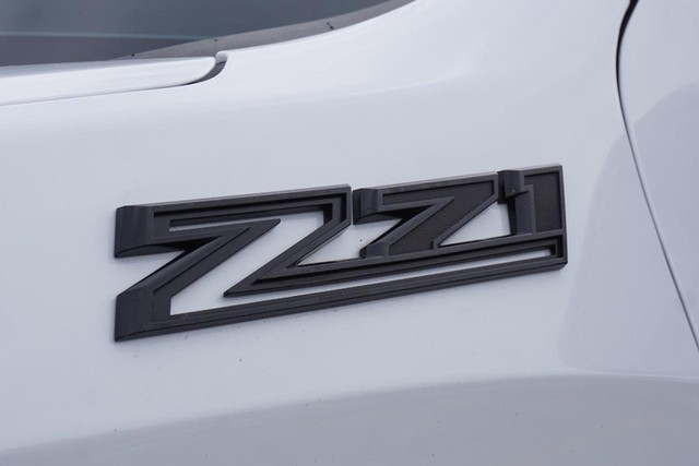 2023 Chevrolet Silverado 1500 4WD RST Crew Cab image 12