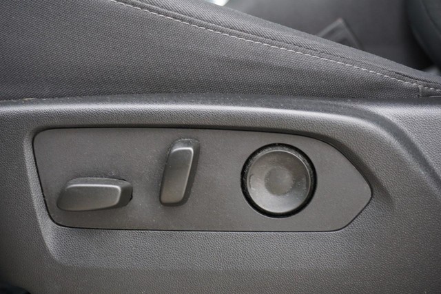 2023 Chevrolet Silverado 1500 4WD RST Crew Cab image 25